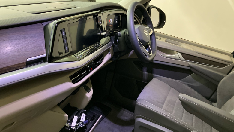 Volkswagen Multivan 2.0 TDI Style 5dr LWB DSG Diesel Estate